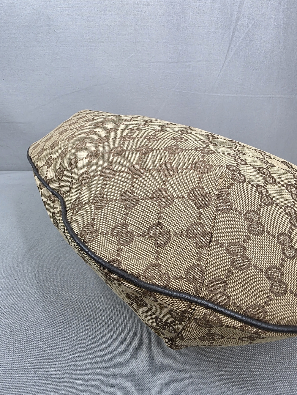 ✨️GUCCI GG Canvas Web Half Moon Crossbody Bag - Picture 12 of 16